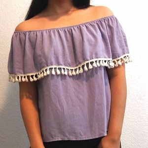 ✨Off the shoulder Tassle Top
